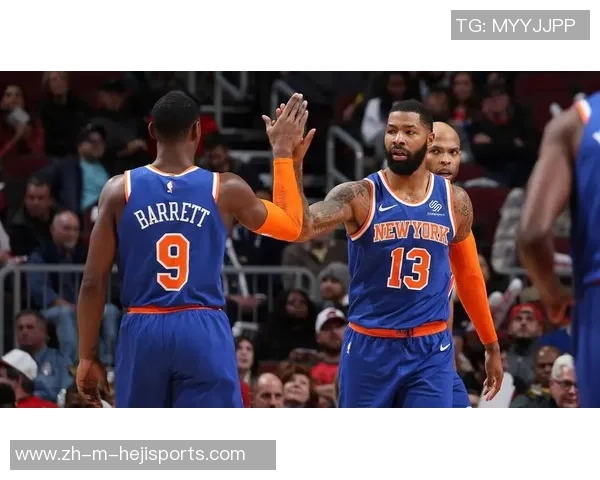 尼克斯与76人激战正酣球迷期待精彩对决与赛季走势分析